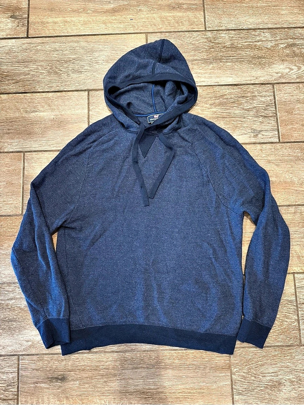 Vineyard Vines Men's Blue Hoodie Size Medium